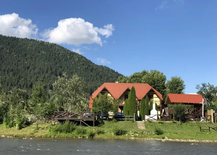 На Березі Черемошу