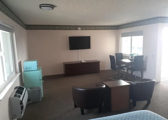 Coast Riders Inn