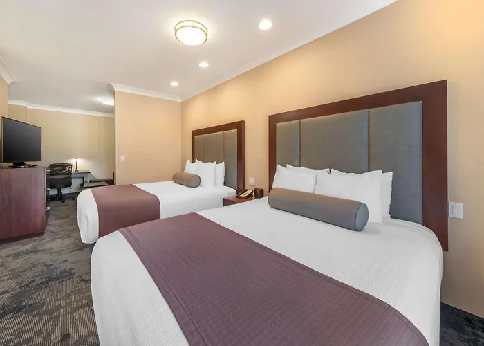Best Western Plus Avita Suites