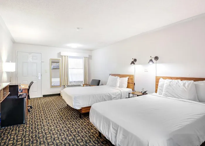 The Guest Lodge Gainesville