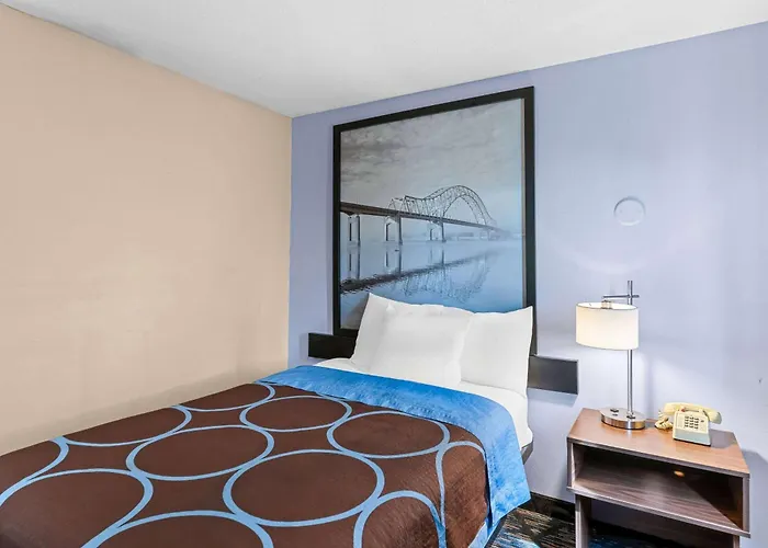 Super 8 By Wyndham Council Bluffs Ia Omaha Ne Area