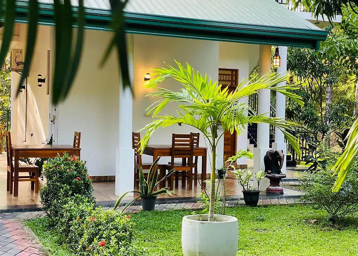 Yala Safari River View Hotel