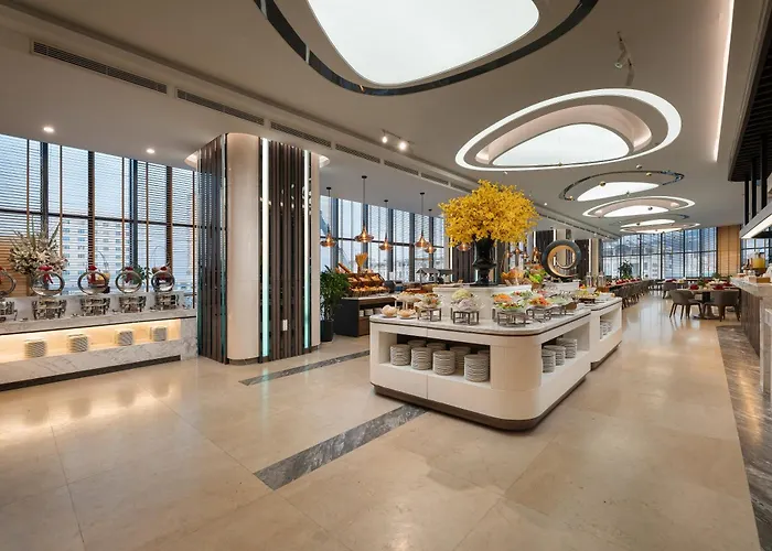 DeLaSea Ha Long Hotel - Modern Bayview Escape