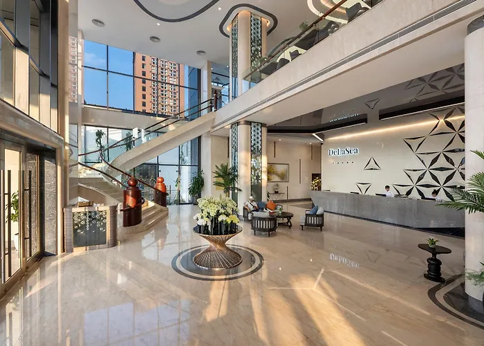 Delasea Ha Long Hotel - Modern Bayview Escape