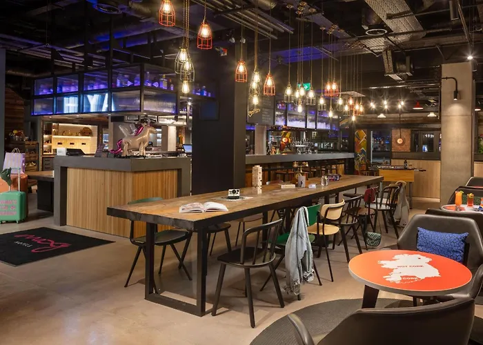Moxy Cork