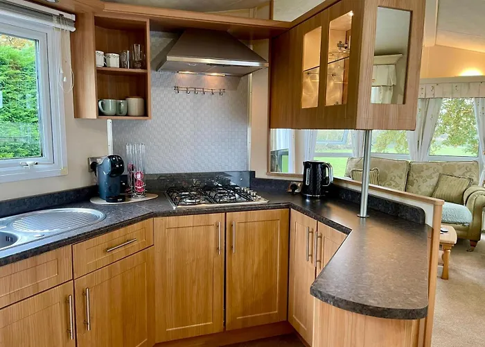 Severnside Boat And Caravan Park Gloucestershire - Caravan 1