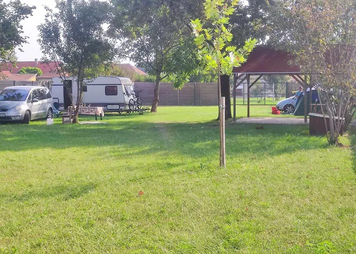 Nosztalgia Kemping Es Apartman