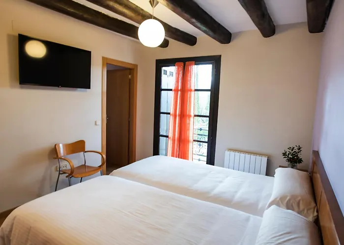 Hotel Panaderia Y Bungalows Ligueerre De Cinca,