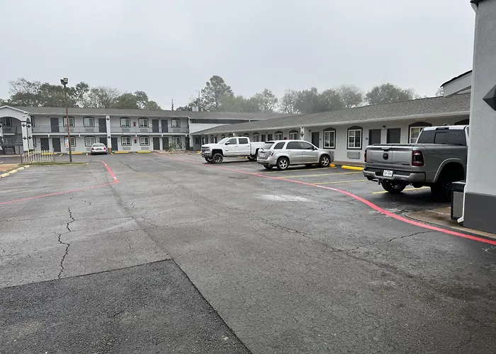 Continental Inn And Suites Nacogdoches Tx Sfa University Downtown