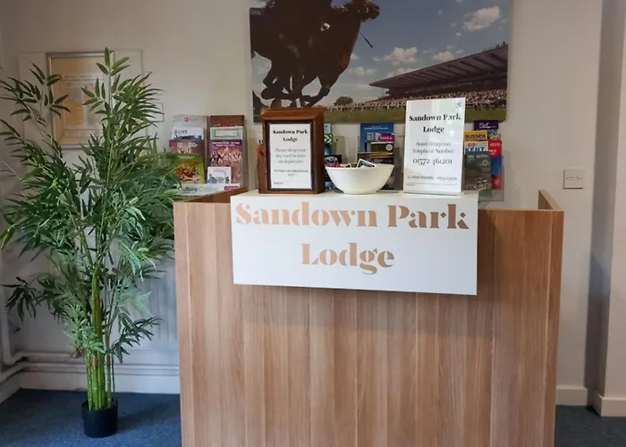 Sandown Park Lodge