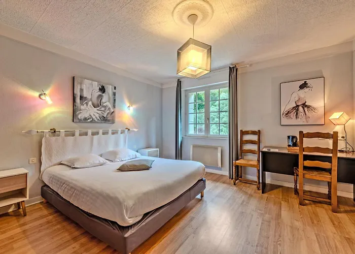 Logis Hotel De La Corniche