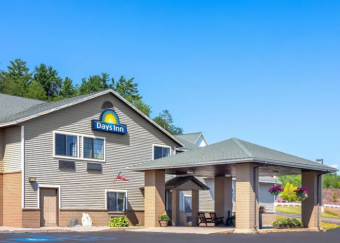 Days Inn By Wyndham Iron Mountain
