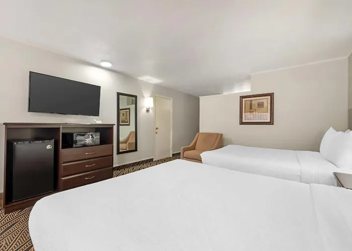 Best Western Red Carpet Inn