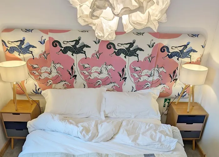 New Kingfisher Lodge, Brook Meadow - Pet Friendly -Sleeps 4