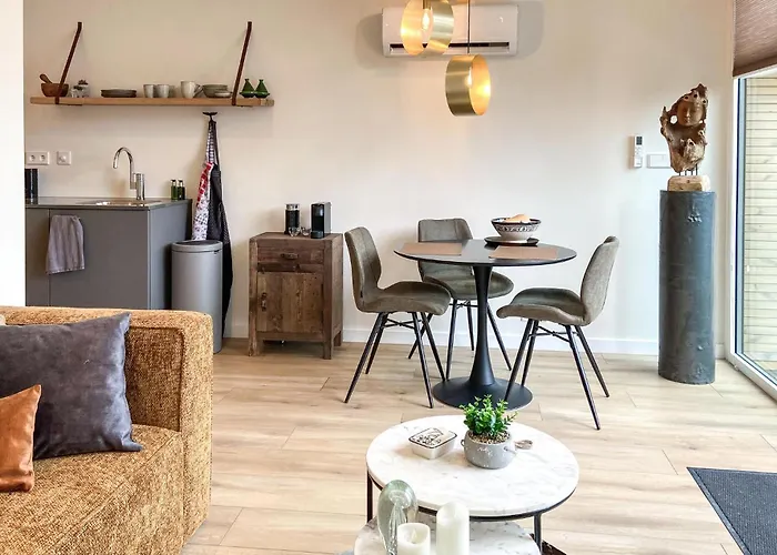 Stunning House In Spakenburg
