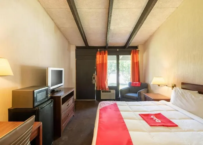 Hotel O Bay City, Tx-35