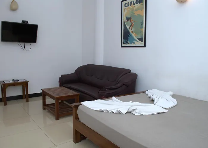 Lavinia Blue Hotel