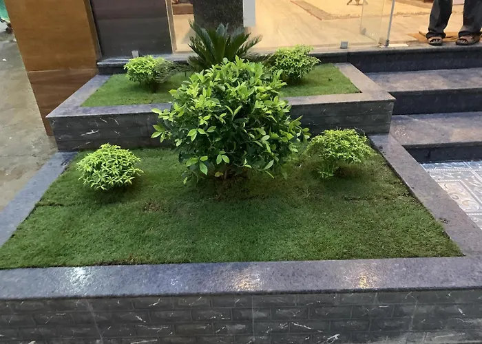 Hotel Blue Residency