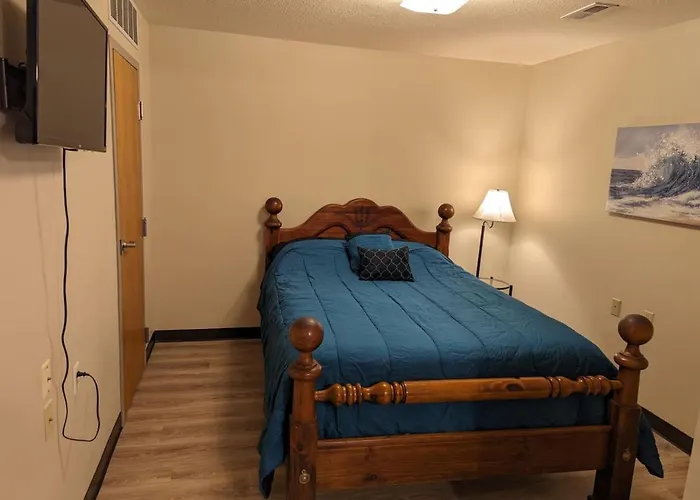 Waterloo Suites Queen 1