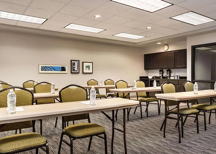 Country Inn & Suites By Radisson, St Cloud East, Mn