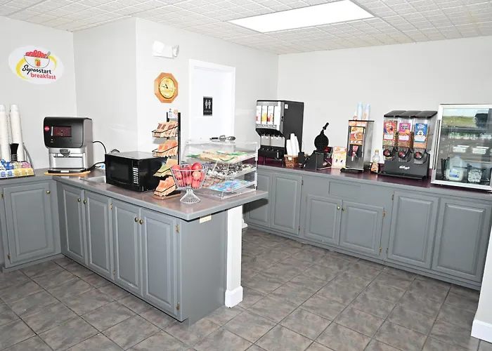 Super 8 By Wyndham Higginsville