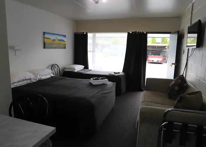 Sierra Beachfront Motel