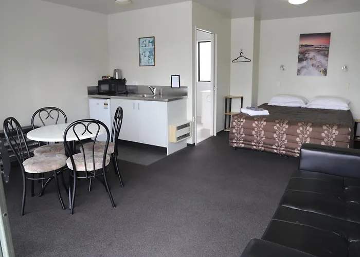 Sierra Beachfront Motel