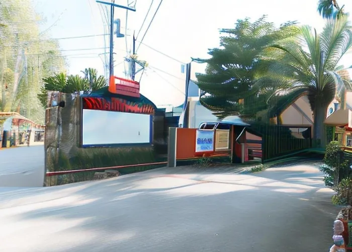 Reddoorz Hostel At Megans Paradisio Beach Resort