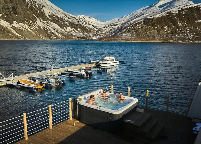 Senja Fjordcamp