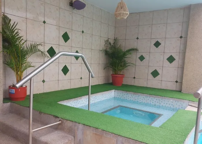 Hotel Dorado Inn