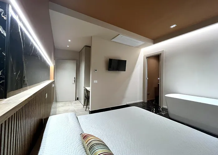 Primo Re, Luxury Rooms