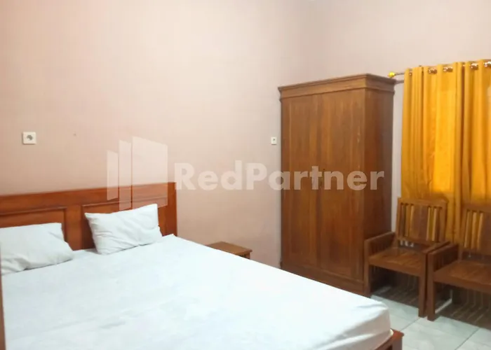 Isa Homestay Kudus Mitra Reddoorz