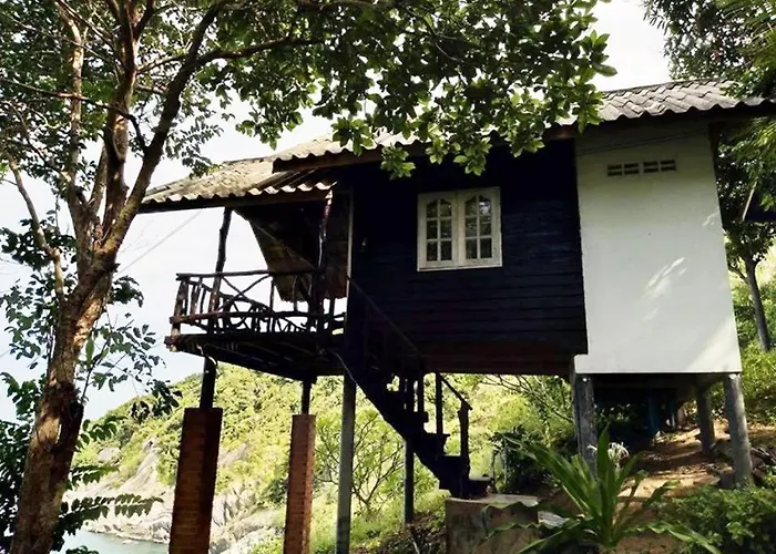 Amaresa Resort And Sky Bar Fan Zone