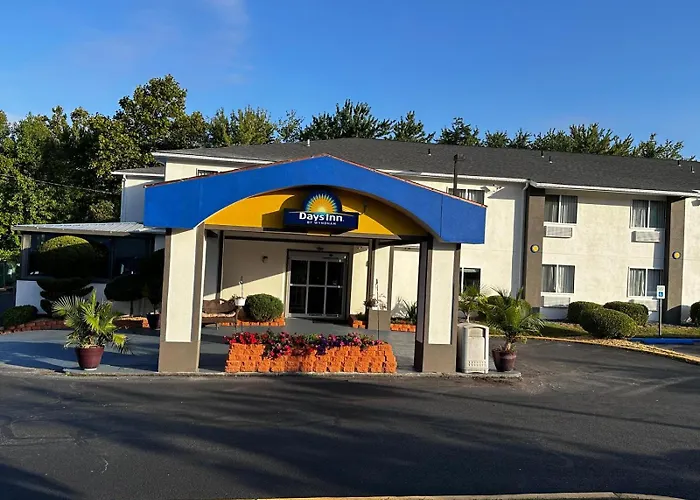 Days Inn By Wyndham Runnemede Philadelphia Area