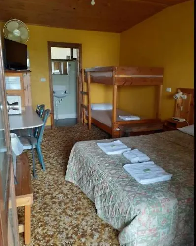 Pinehaven Motel