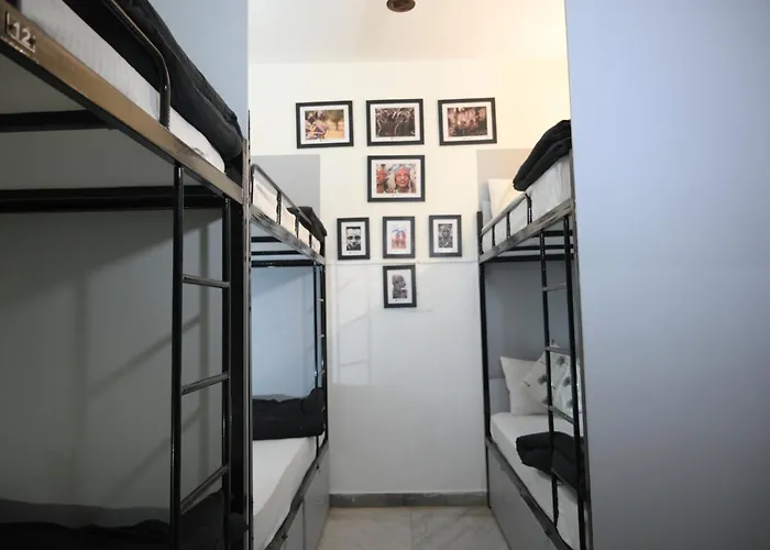 Hostel Vostel