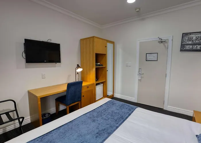 Ramada By Wyndham, Hamilton City Center