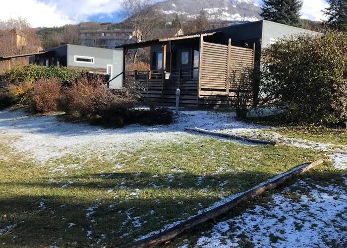 Camping-Hotel De Plein Air Les 2 Bois