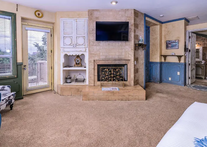 Adobe Grand Villas