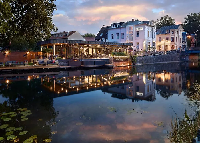 Hotel & Restaurant Fackelgarten Plau Am See