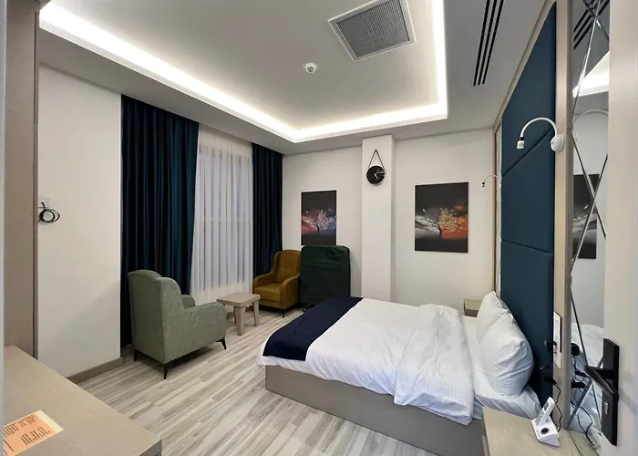Sefeen Hotel