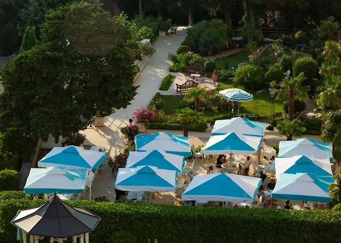 Hotel Kvarner Palace
