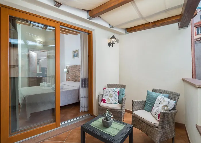 Bosa Queen House