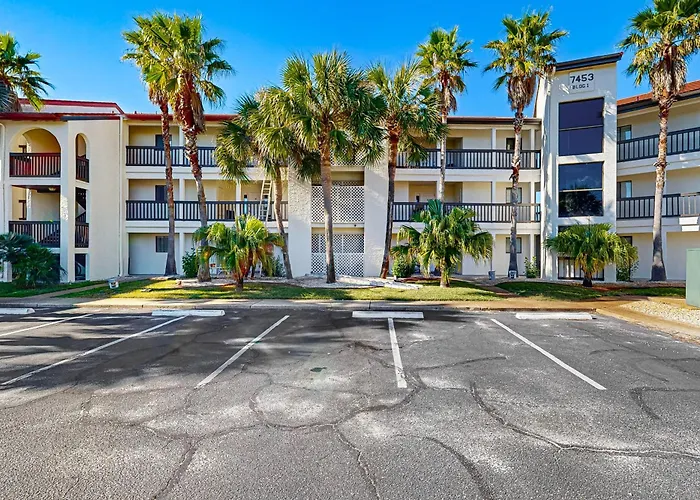 Sunset Harbor Palms 1-308
