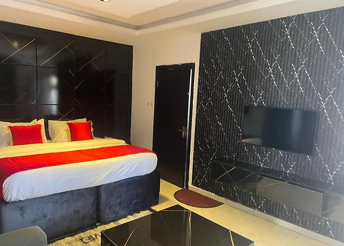 Florence Hotel And Suites