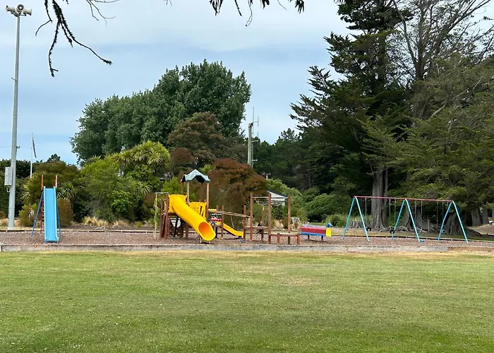 Waikuku Beach Holiday Park