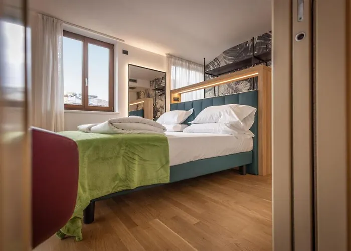 Hotel Lago Di Garda