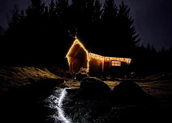 The Nest Glamping Pod