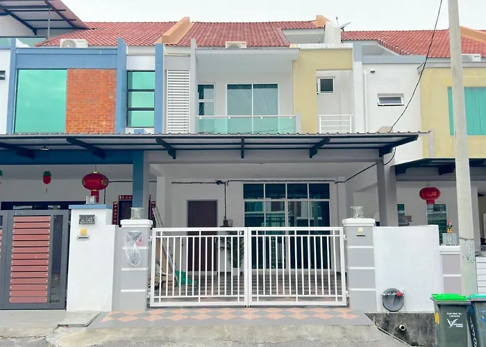 La Mensa Families Cheerful Residences