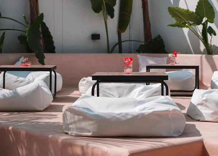 Animals Boutique Hotel - Adults Only